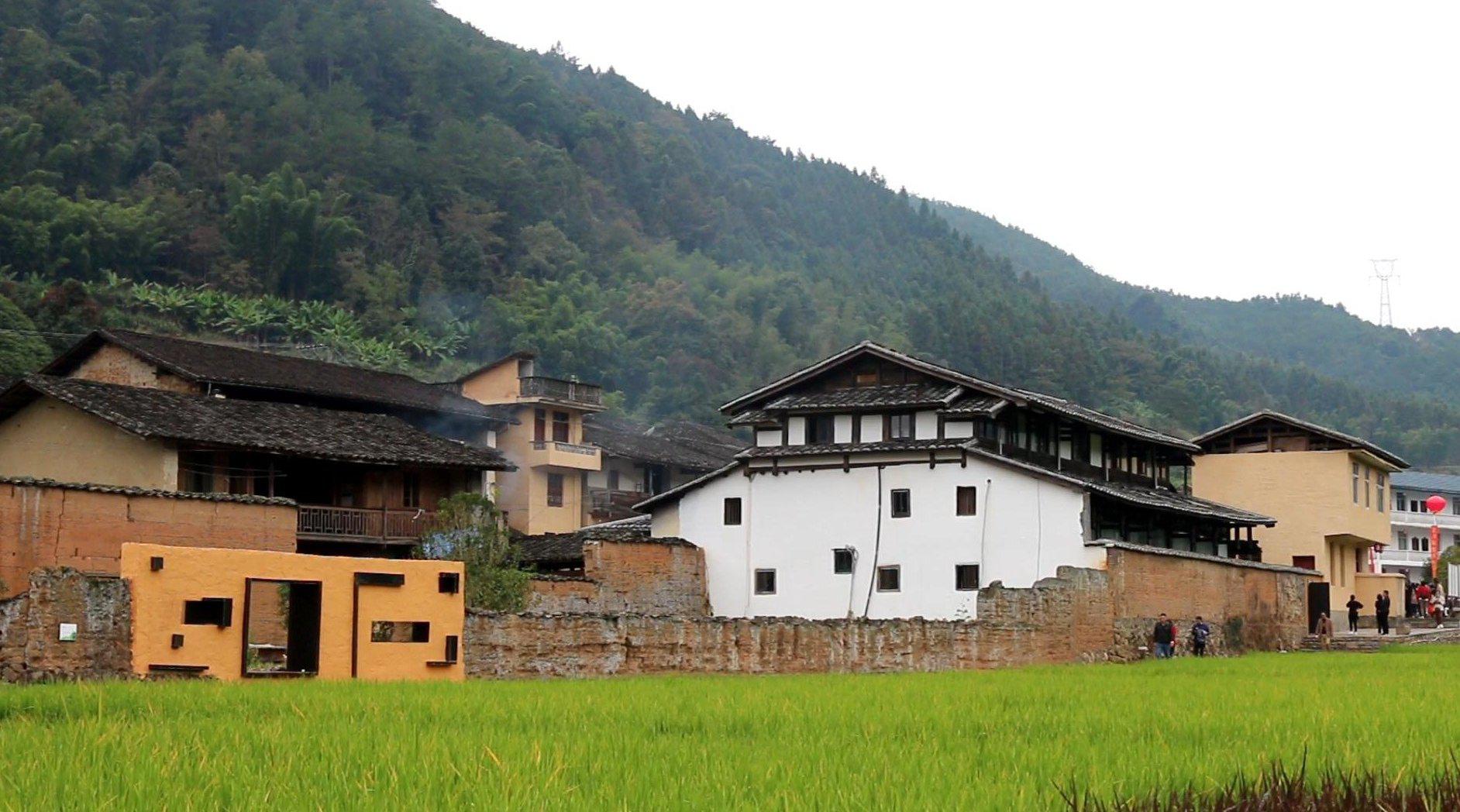 探访福建南平贫困村,现场却是另一番景象,到处是民宿酒吧