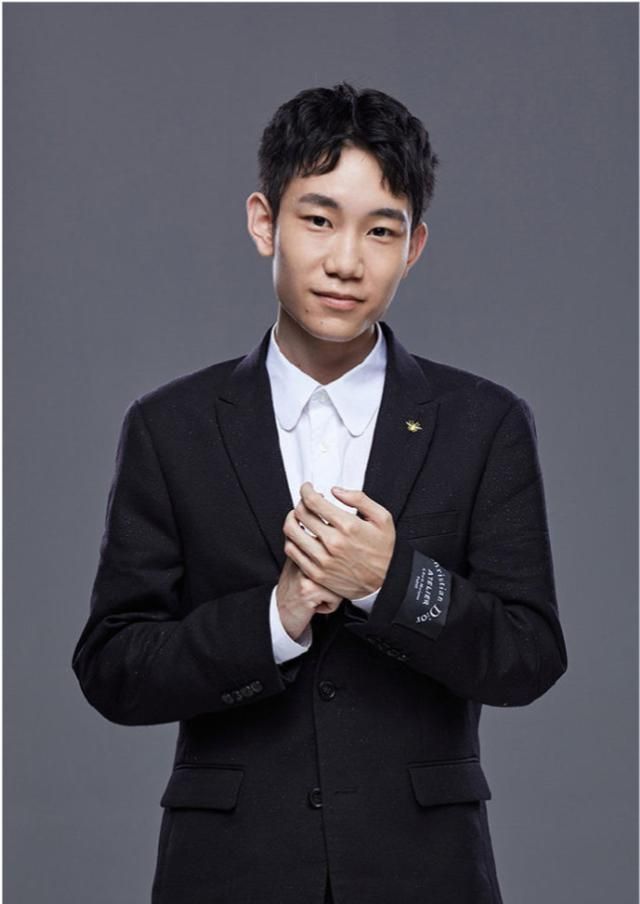 kpl四强教练博弈:月光套路多花样更多,胖胖受争议,他让人期待