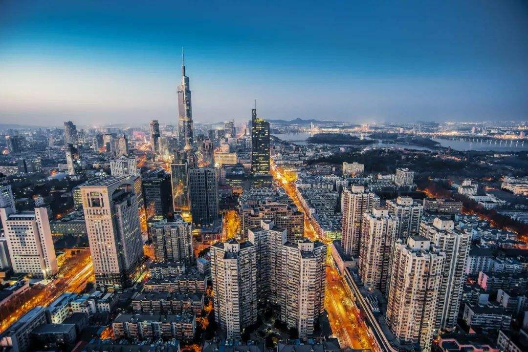 南京2020三季度gdp_2020年全国前三季度GDP出炉,武汉中部第一,长沙是南昌的两倍