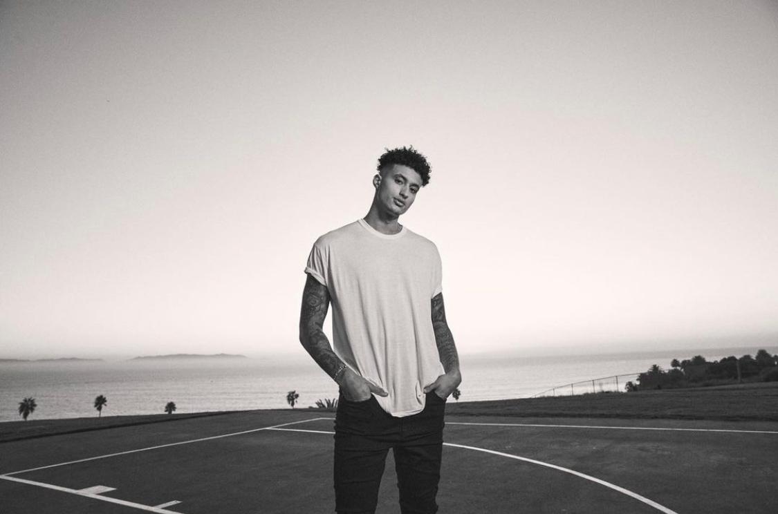 库兹马晒照帅简单点阳光点向前走别回头