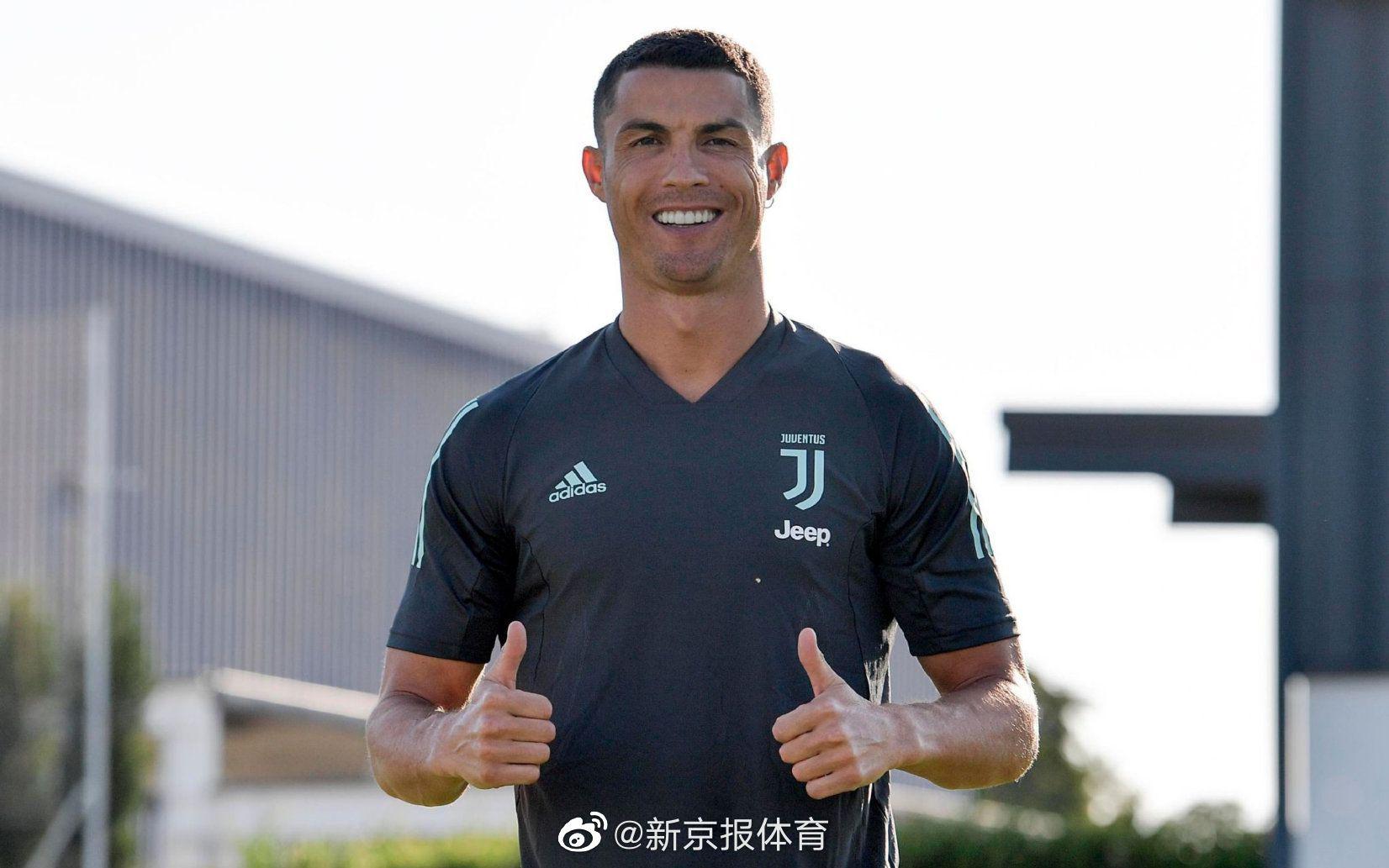 c罗获2020年金足奖