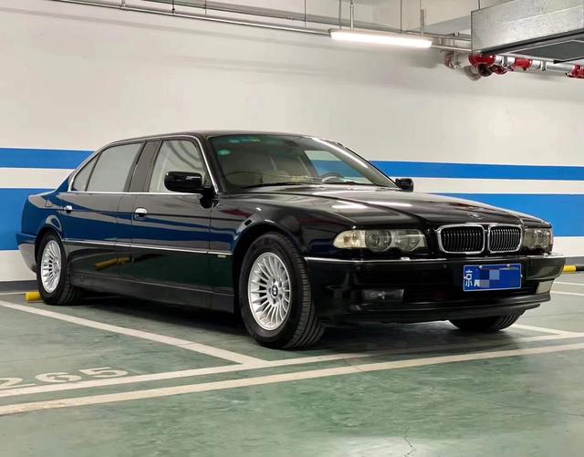 国内仅一辆的宝马l7?黄光裕的座驾?