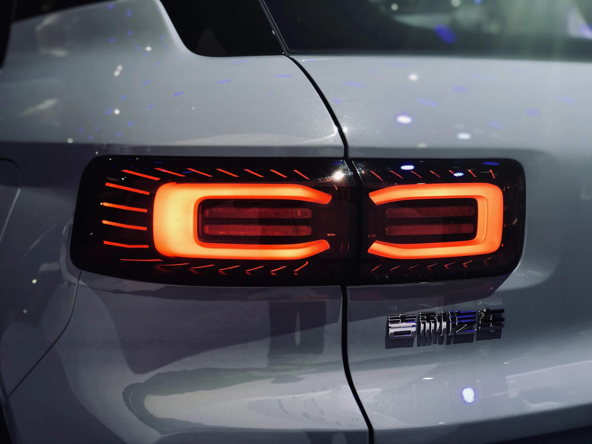 国产车也有好设计,吉利icon荣获国际cmf设计大奖-新浪汽车