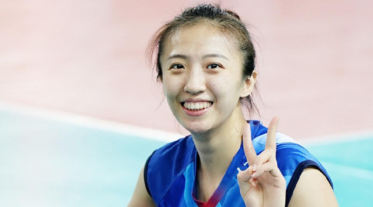 丁霞!论丁接应的得分手段!还有一个精彩单掐