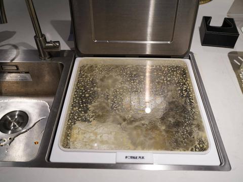 厨房新宠水槽洗碗机 解放我们厨房的水槽空间 财经头条