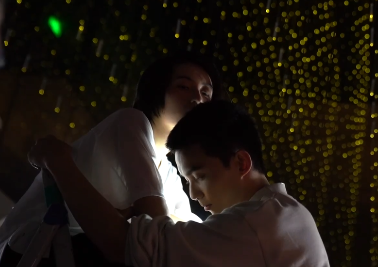 盛夏未来官宣定档张子枫吴磊海报花絮曝光太有感觉了