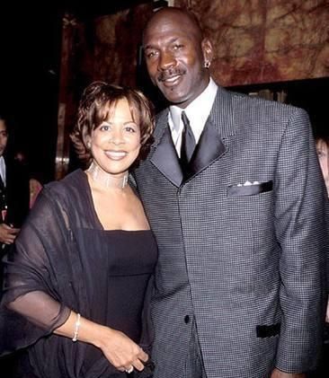 陪乔丹夺六冠并细心照顾他的前妻胡安尼塔两人离婚后获偿多少