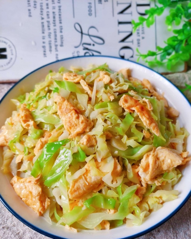 包菜炒鸡蛋,简单快手又美味的家常菜