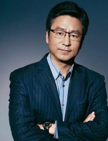 主持,一结婚就上交财政大权,妥妥妻管严|白岩松|央视|朱宏钧_新浪新闻