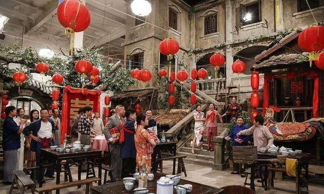 《七十二家房客》新剧照曝光,鸡公福结婚,奀妹摆满月酒