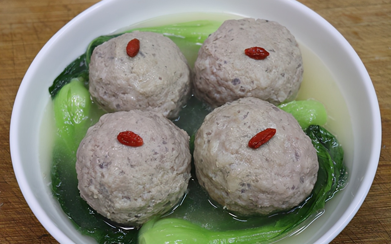 淮扬名菜清炖狮子头记住4个小技巧软糯鲜香不肥腻老少皆宜