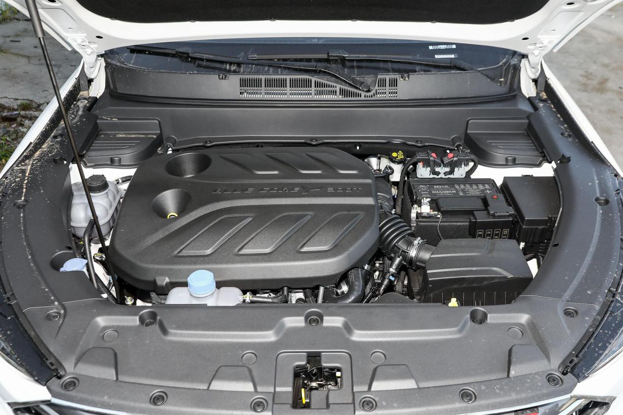 配15t发动机动力表现出色长安欧尚x5来袭