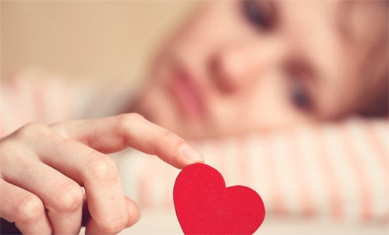 父母帮存彩礼，女儿买房要钱，父母：借钱打借条，钱要留给你弟弟休闲区蓝鸢梦想 - Www.slyday.coM