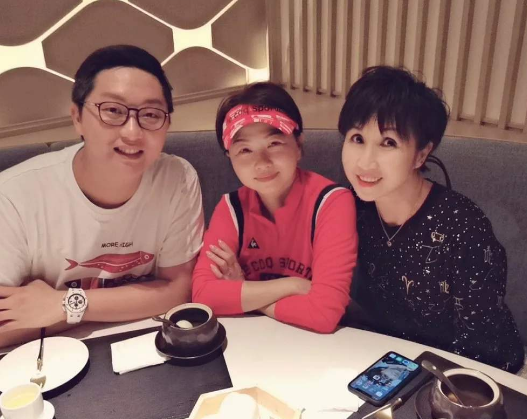 建宁公主刘玉翠53岁不婚不子和男友相爱25年不离不弃