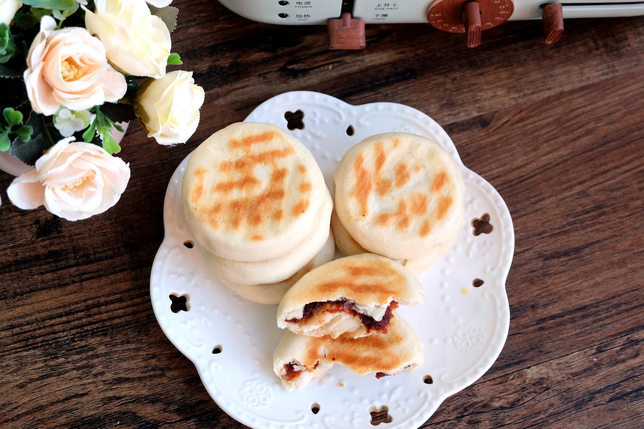 外焦里嫩的豆沙发面饼怎么做?早起烙一锅,简单又省事,好吃!