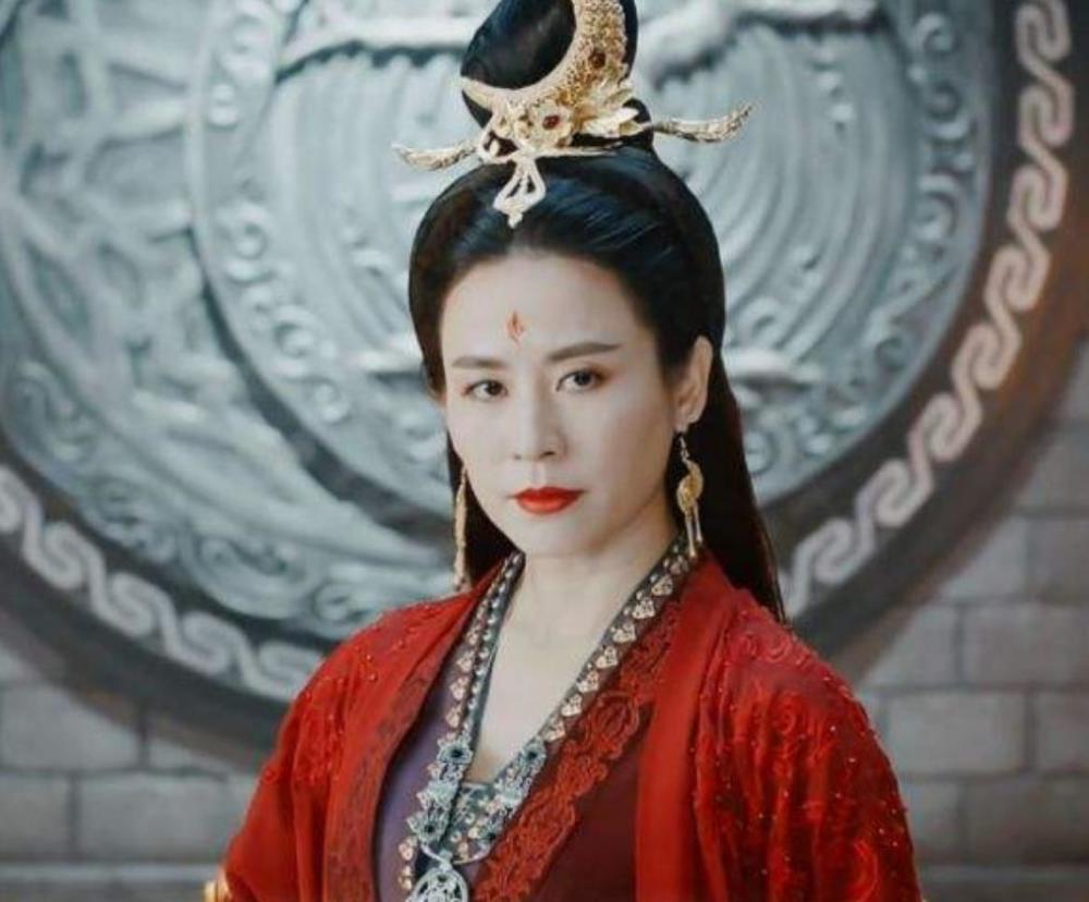 很多年了,在影视行业有着很大的成就,不管是刑事侦缉档案还是寻秦记