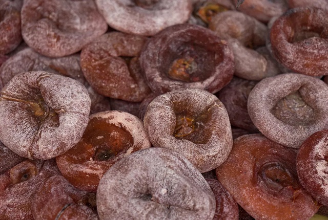 霜越厚柿饼越好吗?