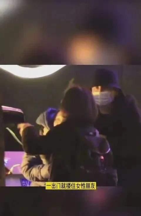 雷佳音深夜与女子举止亲密,雷大头发文回应：你没搭过女人肩吗休闲区蓝鸢梦想 - Www.slyday.coM