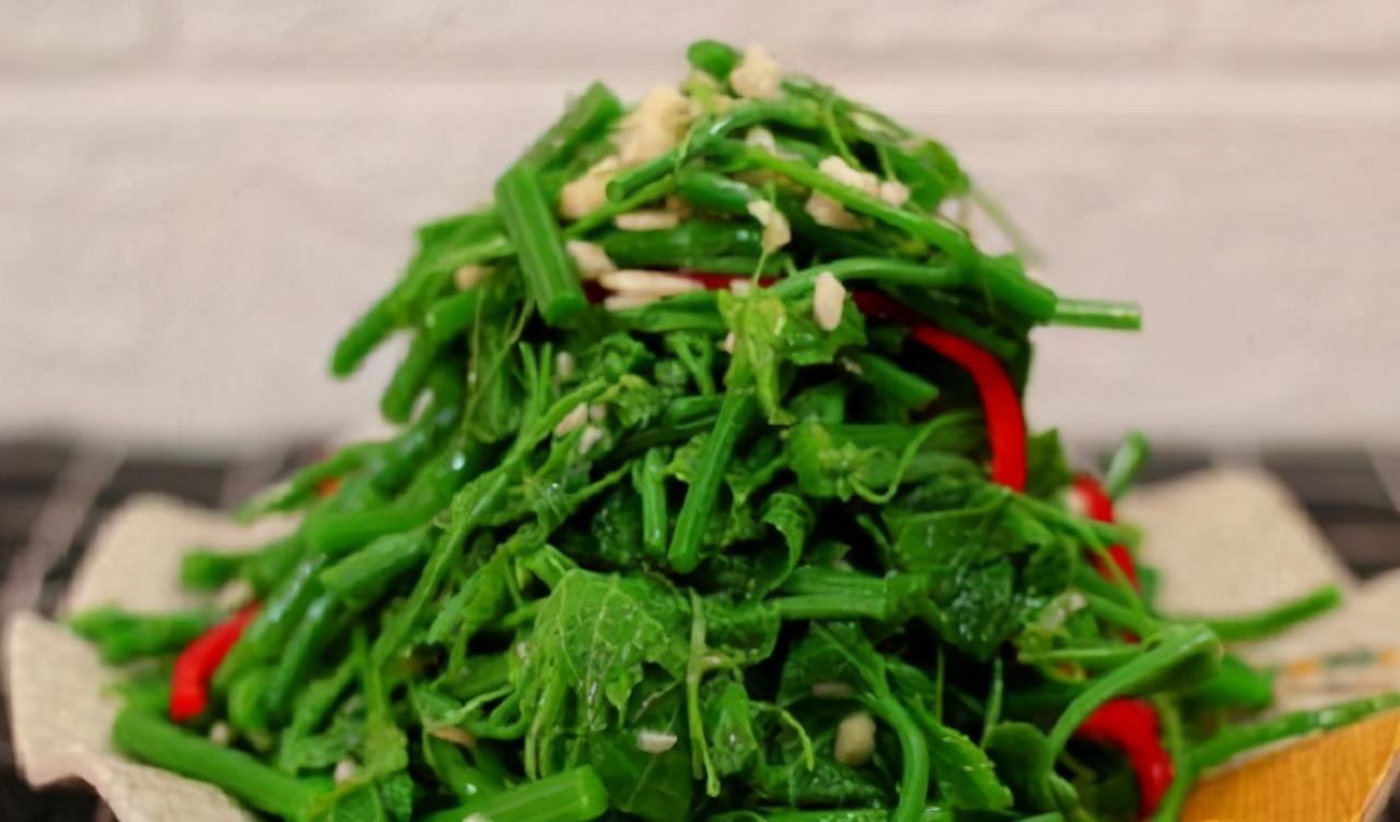 赶紧来学这招好吃的秘诀|丝瓜|山胡椒油|凉拌_新浪新闻