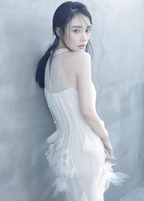 李小璐被曝光用冷暴力逼甜馨跳舞,为让娃踏入娱乐圈?网友:悲哀