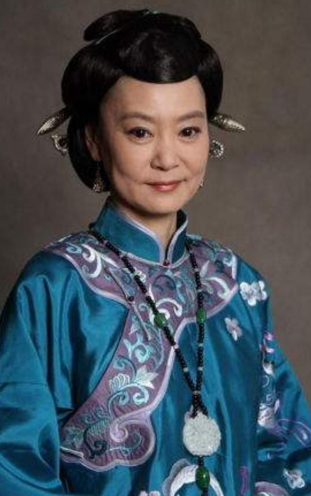 刘雪华古装剧照,靓丽迷人,温婉贤淑