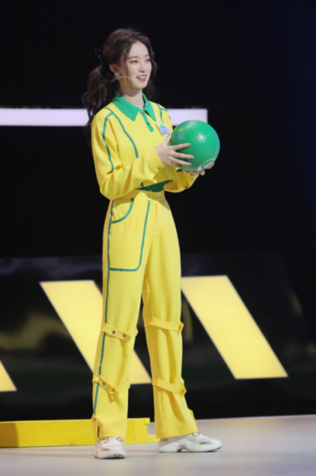 疯狂的球球被袁成杰大左超有梗的新郎伴郎之战笑出鹅叫