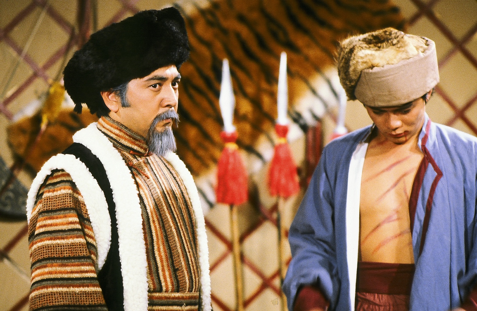 83版里演铁木真的秦沛,在76版是杨铁心.