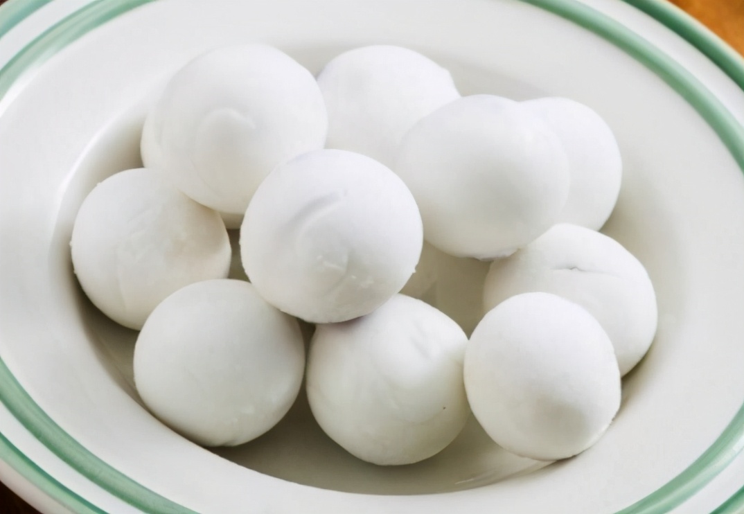 煮速冻汤圆不要水开了才下锅教你正确做法汤圆完整不露馅