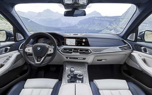 配图为宝马X7内饰