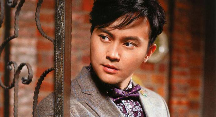 歌手出道的他,因颜值被影视圈发掘,张智霖:我最大的成就是家庭