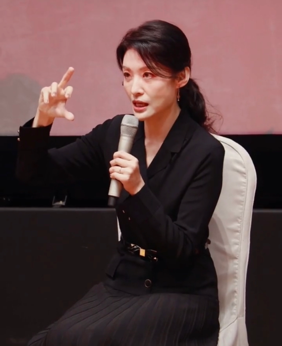52岁的美少女周涛:敬业到配音70字花了3个半小时