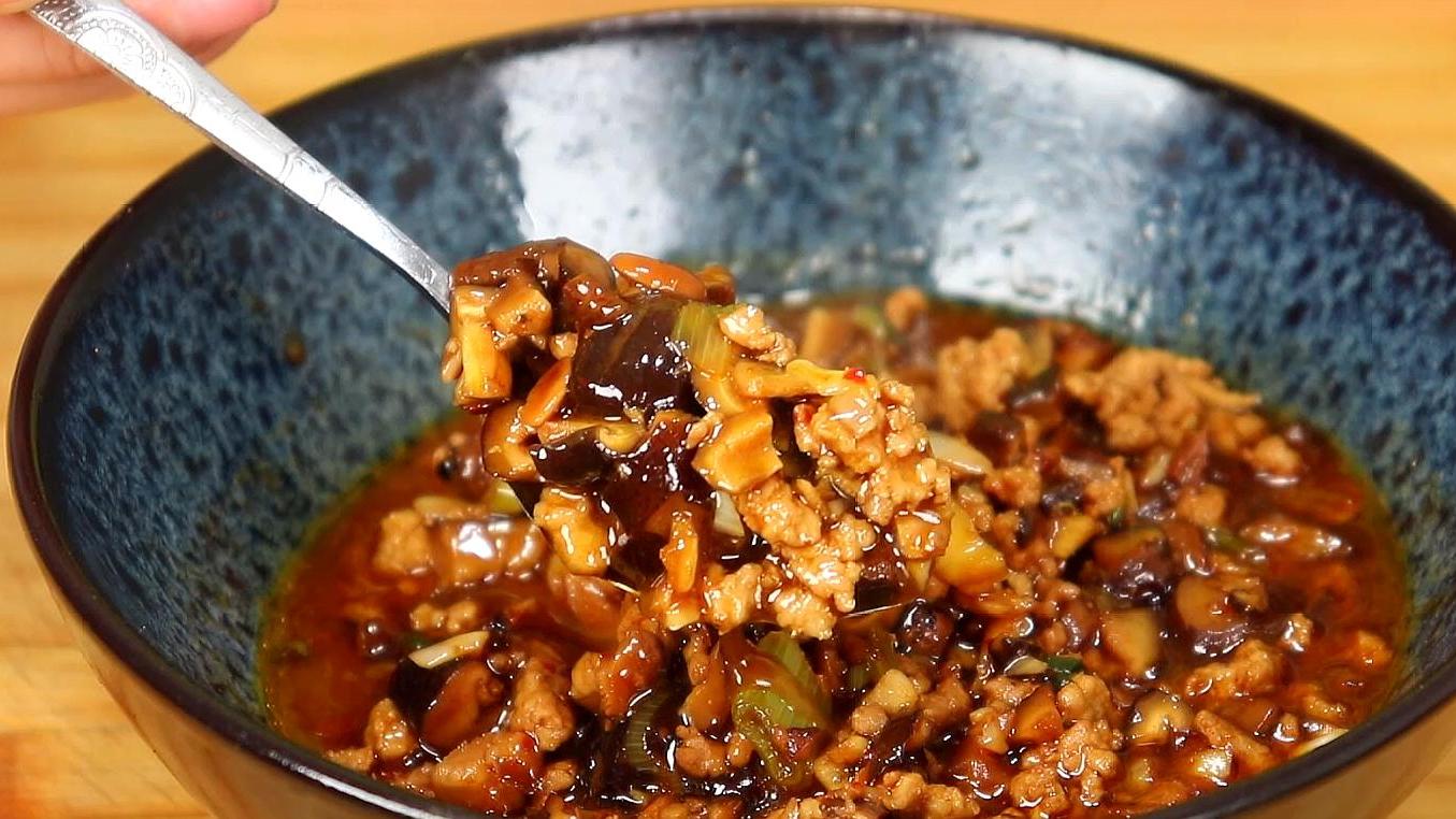 教你祖传秘制香菇酱,好吃下饭,出锅那一瞬间,流口水了|香菇|炸酱|猪肉