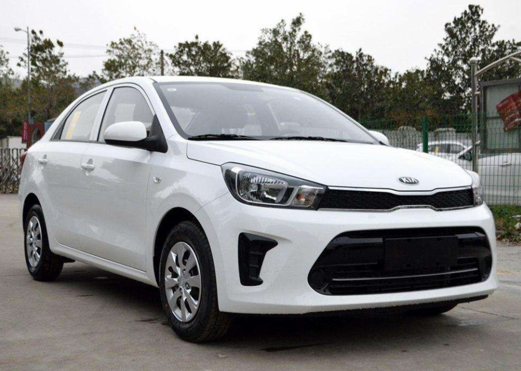 起亚焕驰:能遮风能挡雨,降至5.8万,还配自动挡-新浪汽车