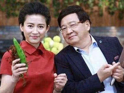 52岁王小丫近照曝光身体发福美貌不再和曾经的一姐判若两人