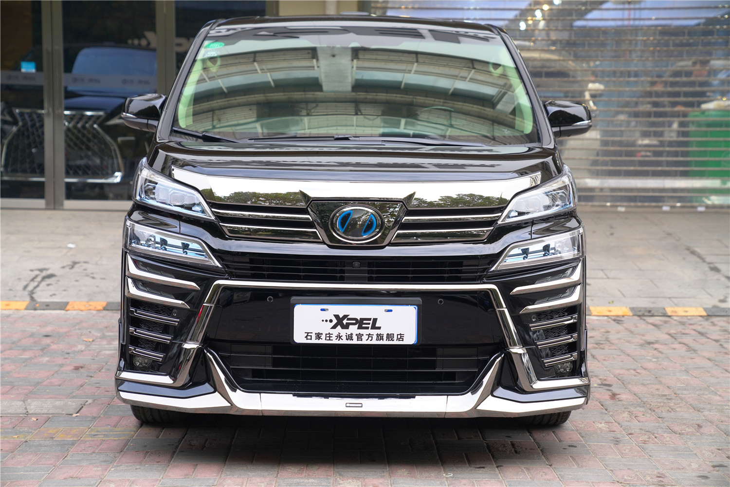 石家庄丰田威尔法改蒙娜丽莎包围