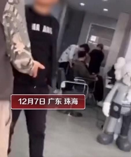 女生头发被染坏,索赔还遭店家恐吓：一分不赔,我直接打死你休闲区蓝鸢梦想 - Www.slyday.coM