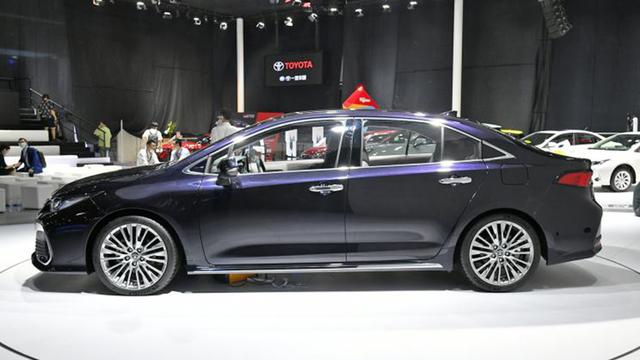 3分钟看车圈：大众速腾的新对手，丰田新轿车有啥亮点？