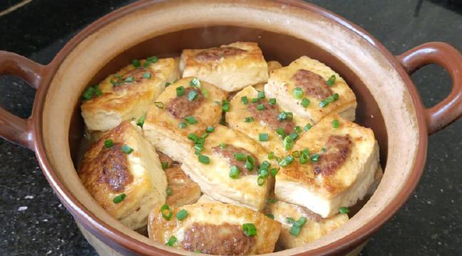 天越冷越爱客家一锅酿豆腐煲加一根山药好营养