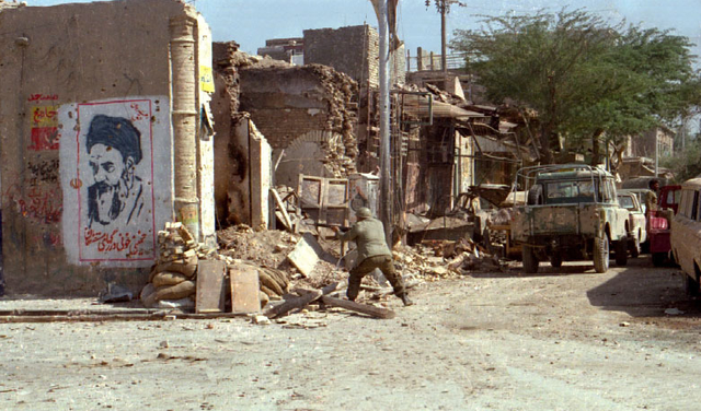 伊朗打算对阿富汗出手,担忧美国撤军内战开始,百万难民潮水涌入|阿富