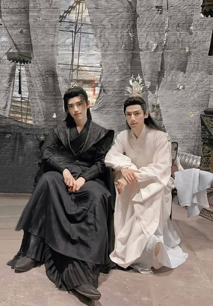 走陈情令老路曝罗云熙陈飞宇同框星光大赏飞云系顶流预定