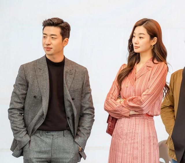 《start-up》"纯情理工男"刘秀彬私照公开!憨萌外表竟藏六块肌