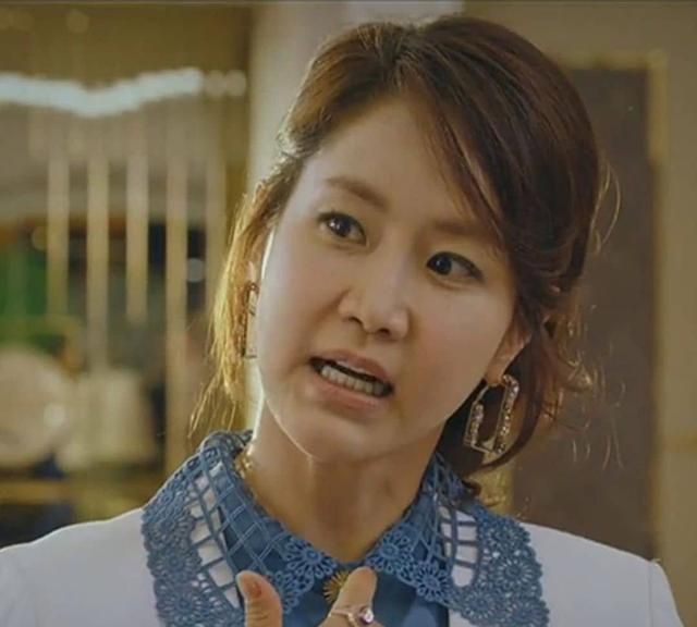 昔日影后当搓澡工女星申恩庆戏如人生台下不见亲儿子如何是好