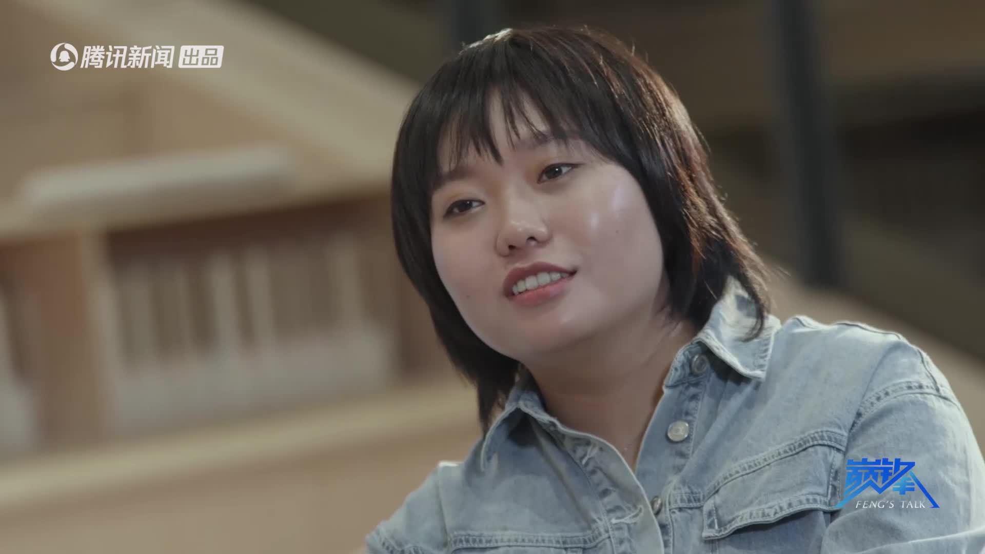 李雪琴接受采访时说到了现在年轻人很丧的话题