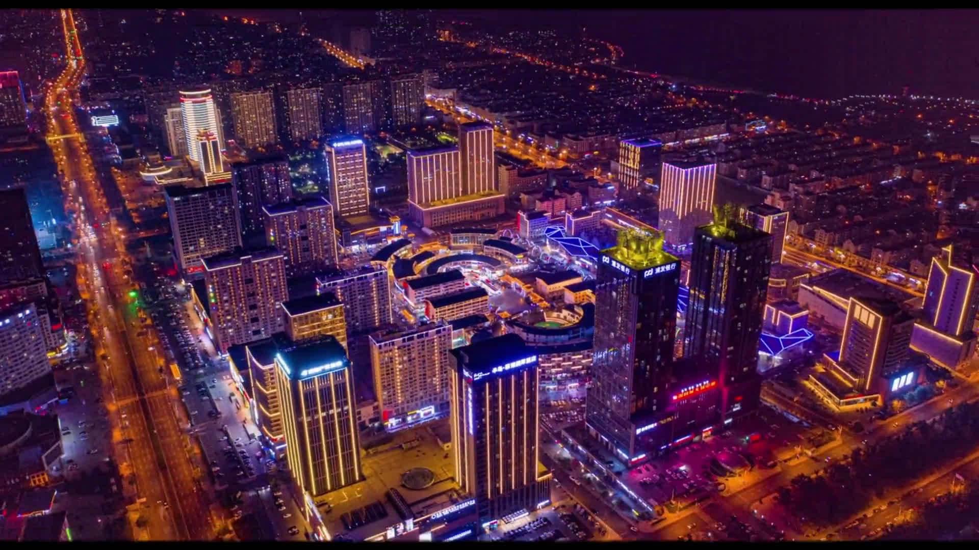 你好,夜归人!一座城市的满城灯火,为每个夜归人照亮回家的路