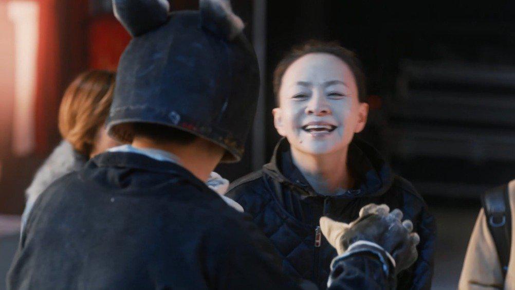 器不支持最新的video播放 00:00 00:53 00:53 为您推荐: 《装台》花絮