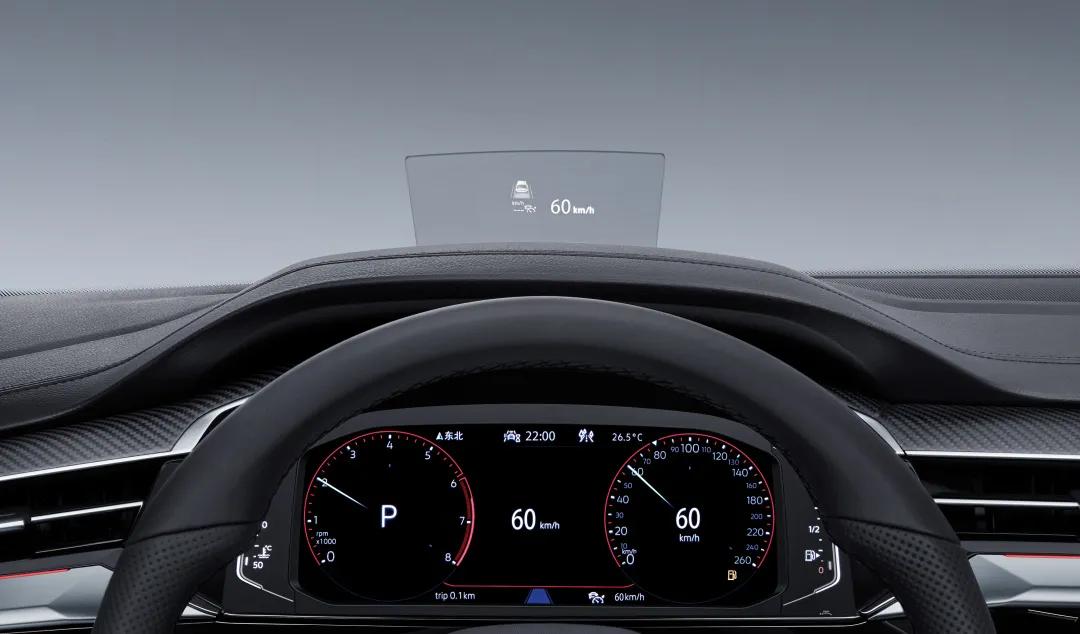 但是,都快30万的车了,像后排座椅加热,hud抬头显示还需要加钱选装,真