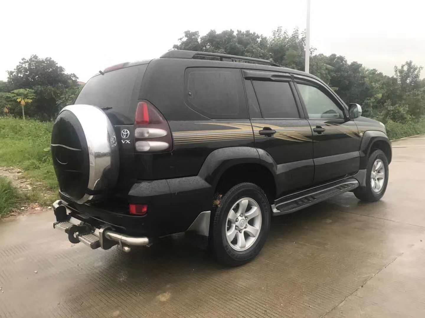 2009款霸道4000售价11万,越野性能显著,任何路况都可以完美驾驭