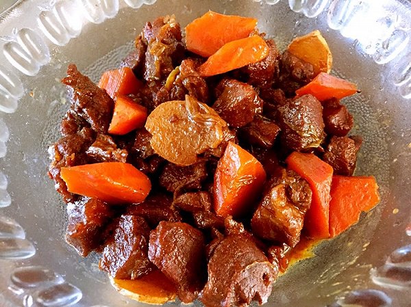 羊肉焯水时加这3种"料",既去膻气又保持羊肉风味,怎么都好吃