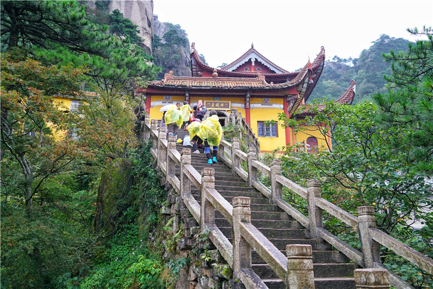 安徽"有仙气"的山,99座山峰怪石嶙峋,一下雨就美成了仙境|地藏寺|九华