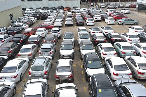 11月份乘用车销量同比增长8%，新能源汽车销量翻倍回暖